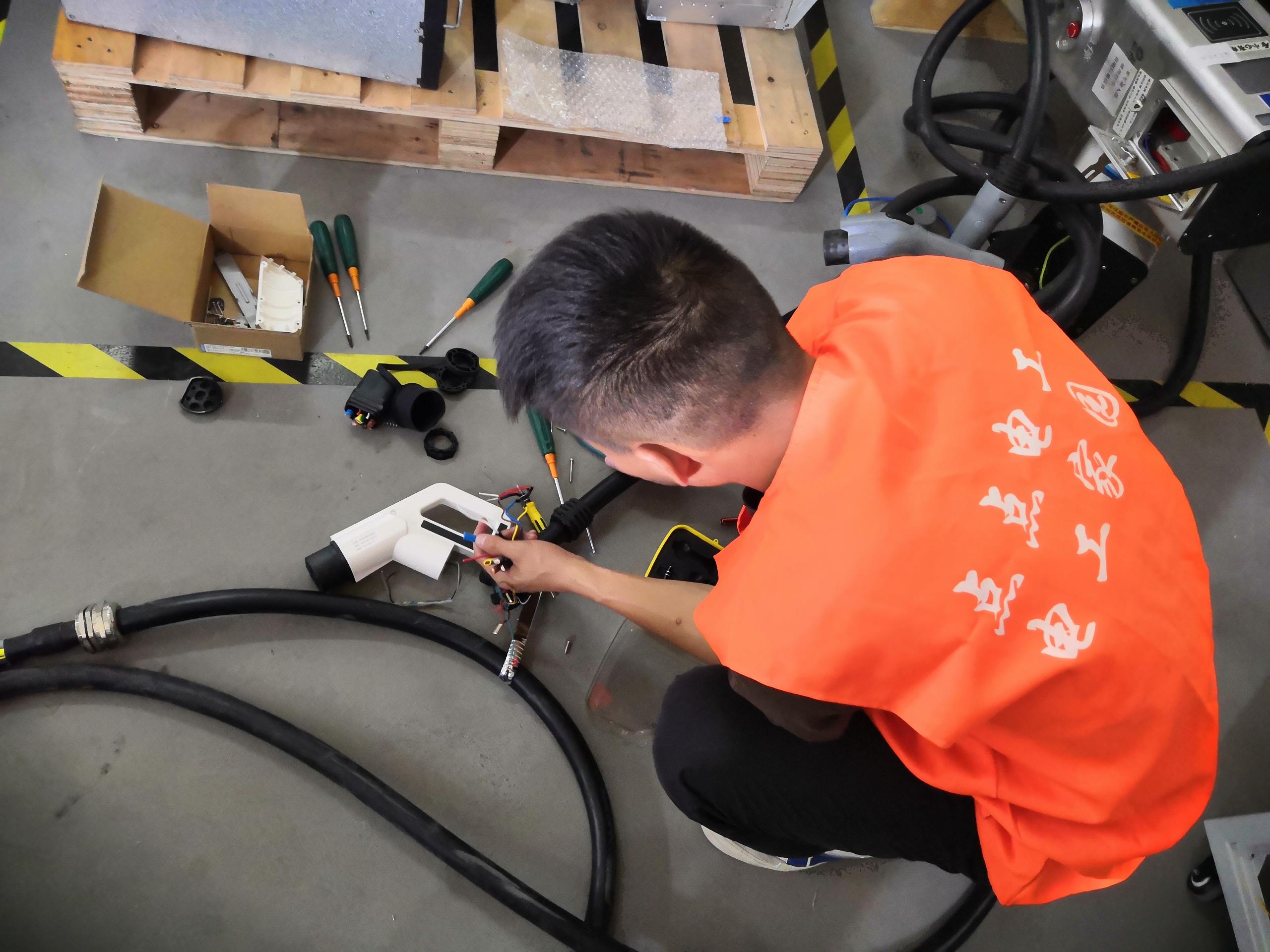 充电桩 直流充电枪维修